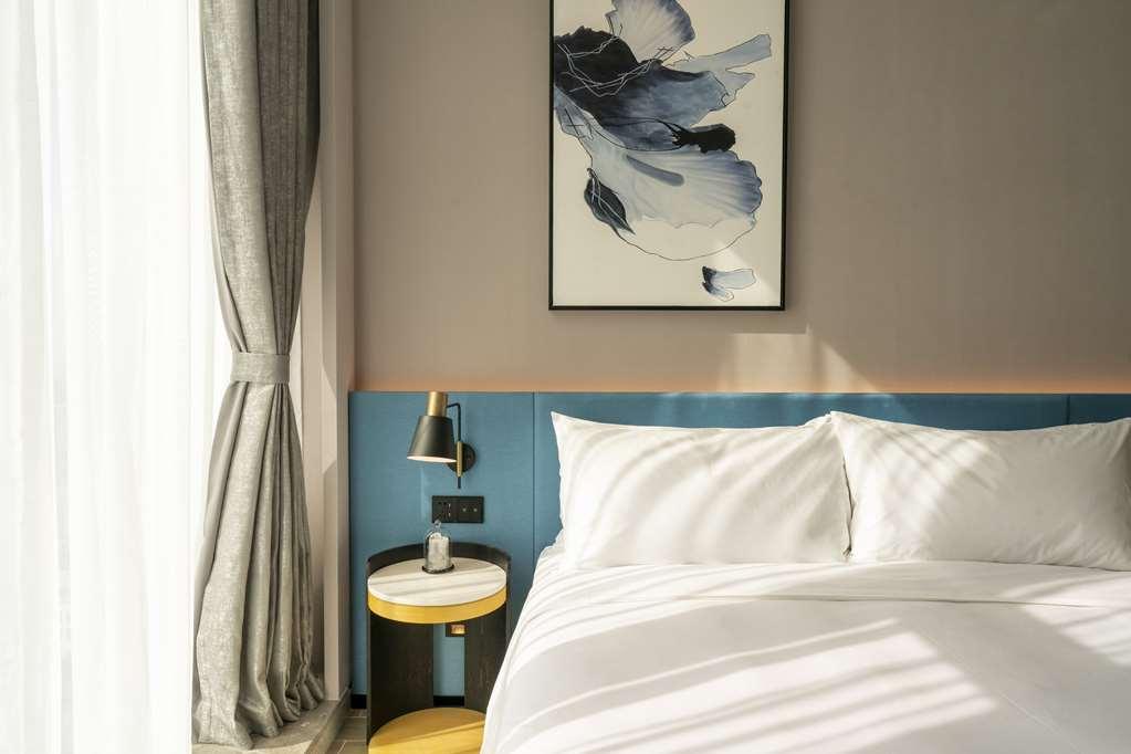Hilton Garden Inn Shenzhen Airport,Enjoy 24-Hour One Way Free Delivery From Hotel To Shenzhen Baoan Airport On The Hour Room photo