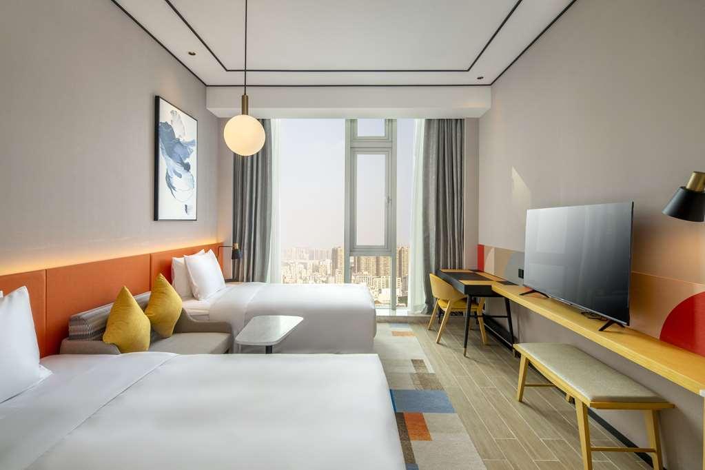 Hilton Garden Inn Shenzhen Airport,Enjoy 24-Hour One Way Free Delivery From Hotel To Shenzhen Baoan Airport On The Hour Room photo